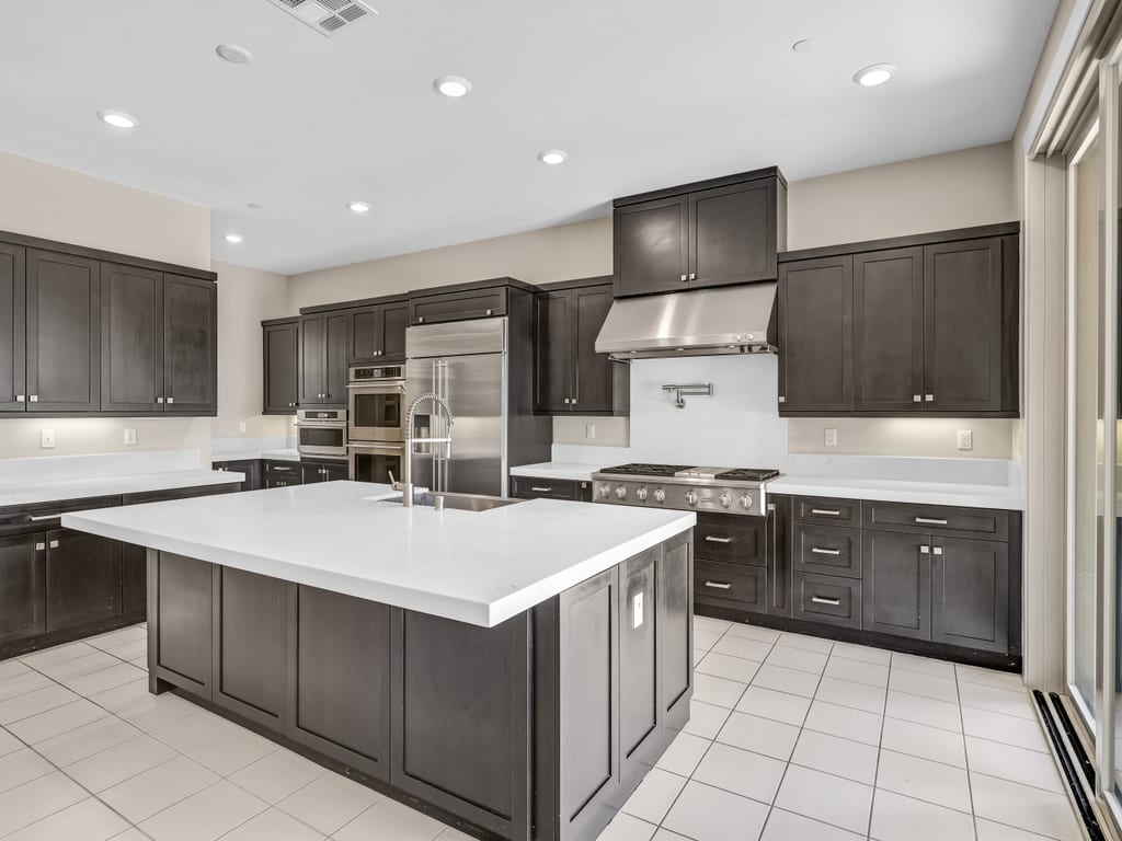 612 Seabreeze Ave, Tampa, FL